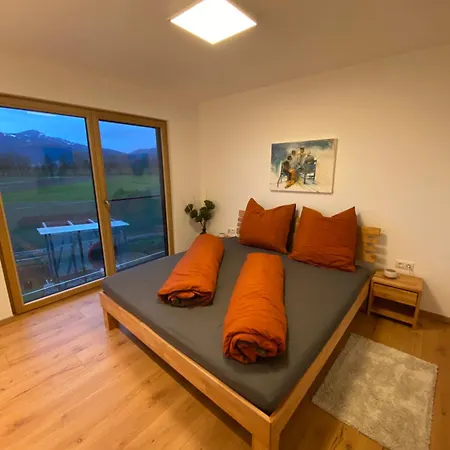 Luxus-anwesen Mit Charme - Ganzes Haus Mit Garten
